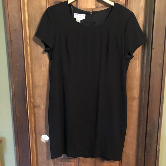 Little Black Dress - Picture 1 of 4